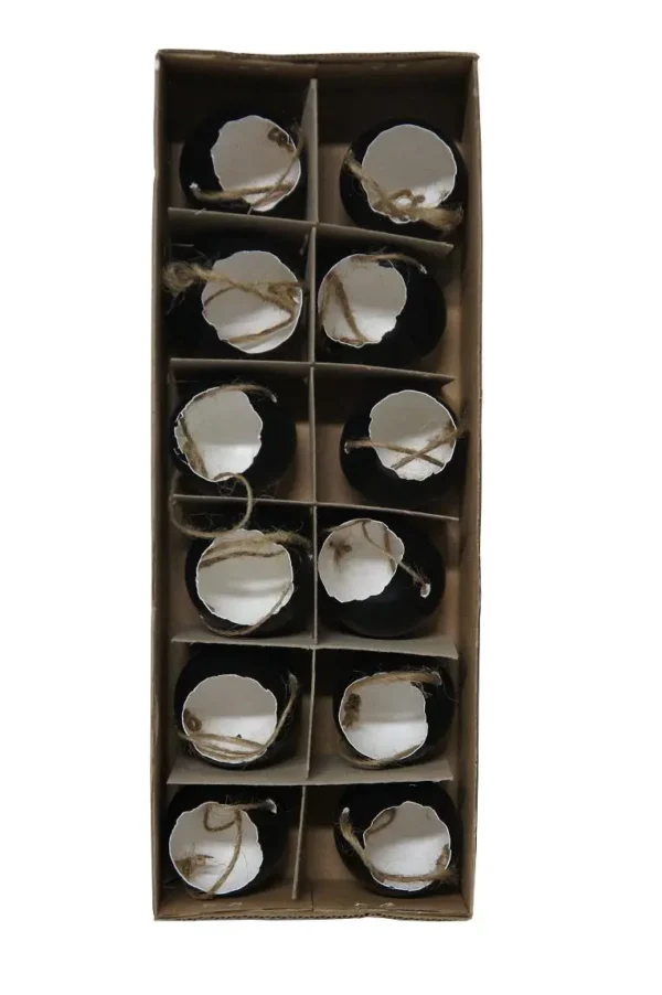 Chicken eggs open with rope black