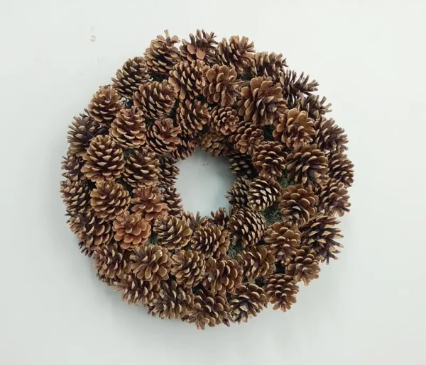 Wreath austriaca cones XXL 30 cm natural