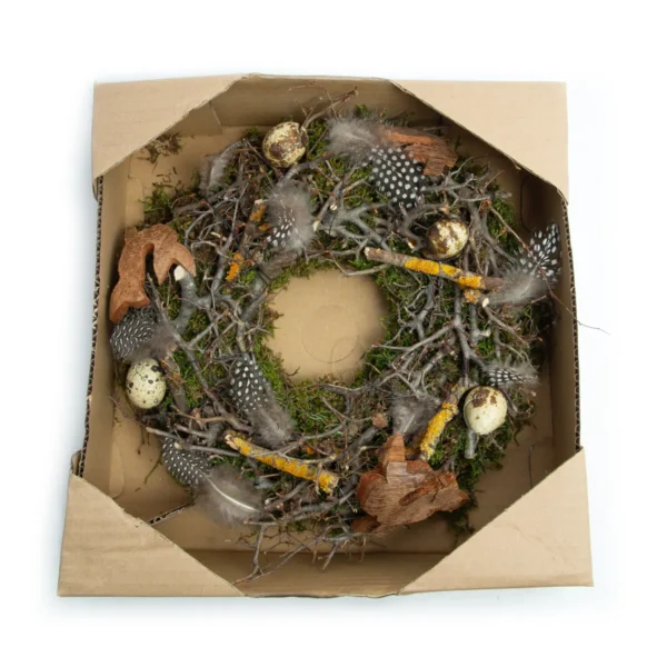 Easter wreath in natural colors with a diameter of 30cm.